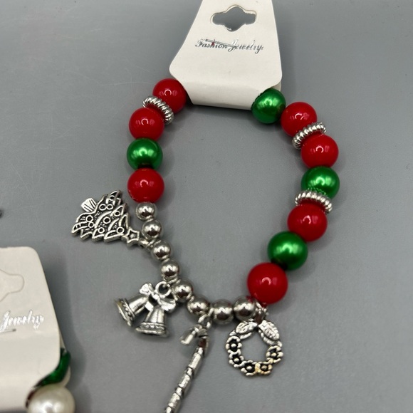 Christmas Stretch Beaded charm Bracelet Set Fashion Jewelry Gift Set NEW - Picture 4 of 4